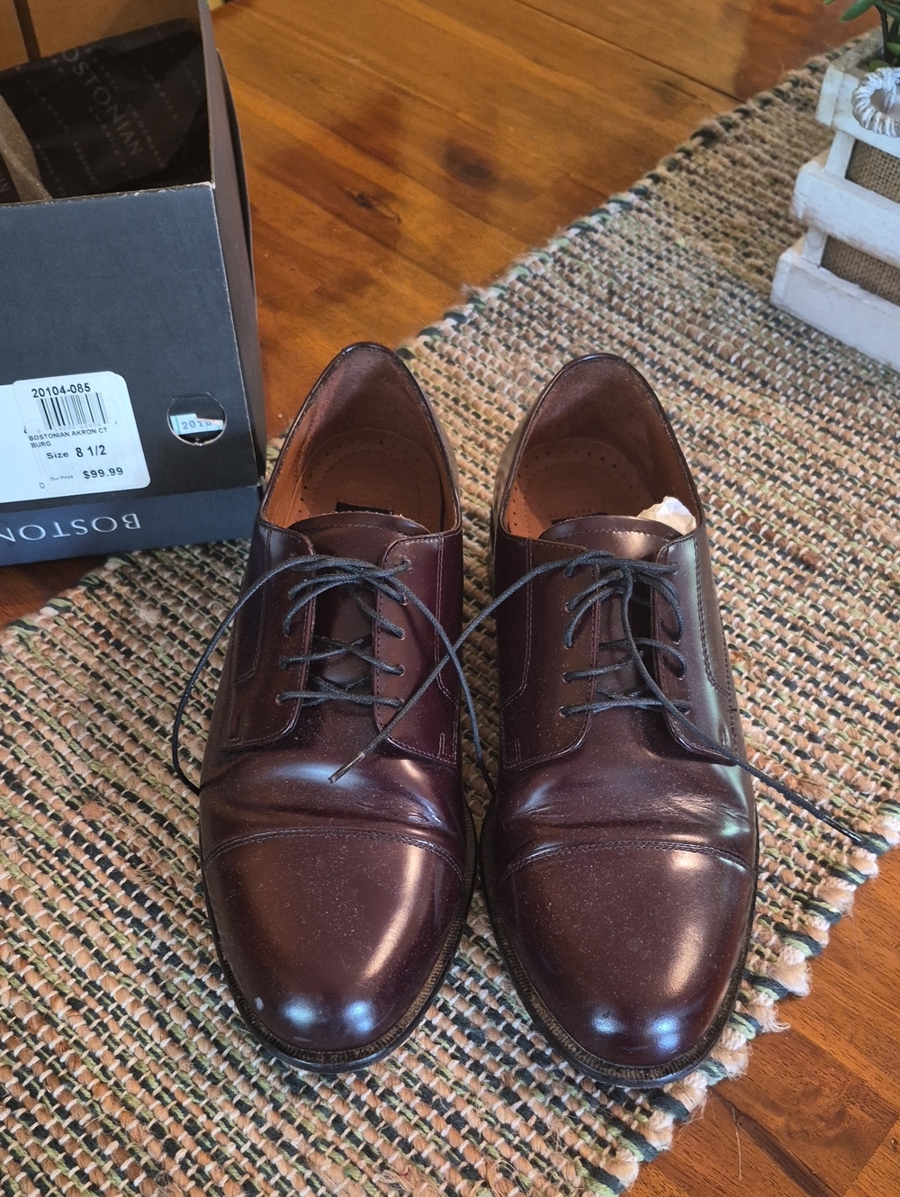 Bostonian Men's Burgundy Leather Cap-Toe Derby Shoes Akron